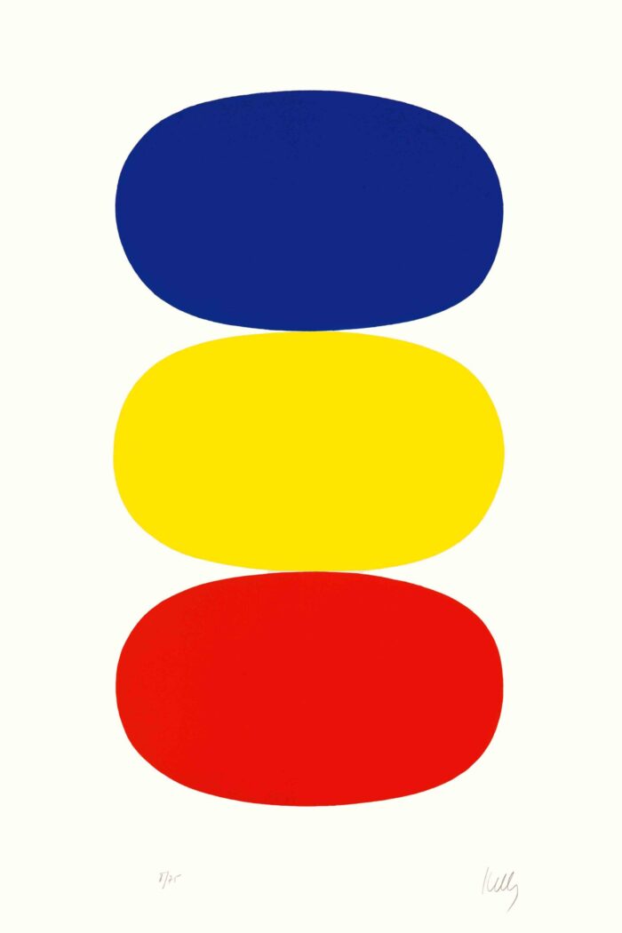 Trois ovales les uns au-dessus des autres, se touchant sur le grand côté, celui d'en haut bleu, celui du milieu jaune, celui du bas rouge
