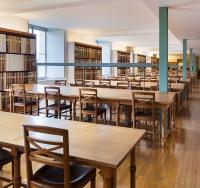 La bibliothèque du Musée des Arts décoratifs
