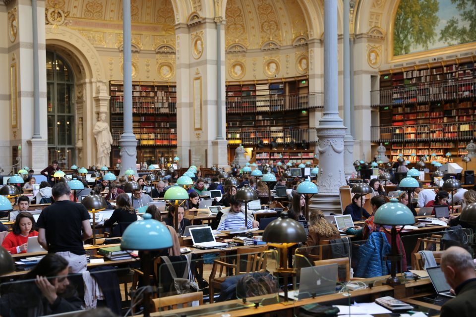 Les services proposés aux lectrices et lecteurs de la bibliothèque