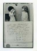 Simon Danby, Dear Big Photographers, Londres, 1974, photographie, 13,87 cm x 18,89 cm.