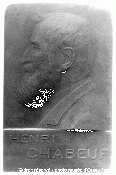 Ovide Yencesse, Henri Chabeuf, vers 1906, Paris, Musée d'Orsay, © Photo musée d'Orsay / RMN. Plaquette uniface en bronze, 11,1 x 7 cm.